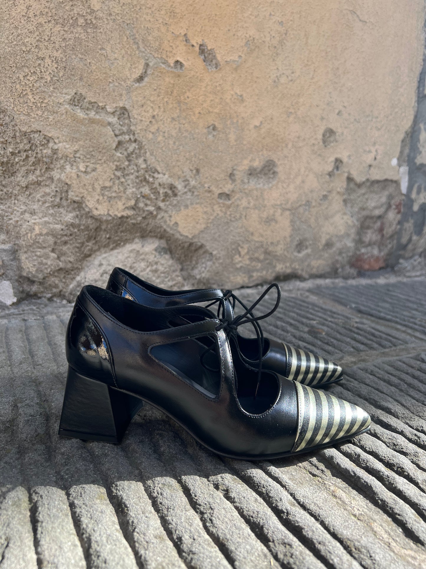 MARY JANE ALLACCIATA THE OTHER WOMAN