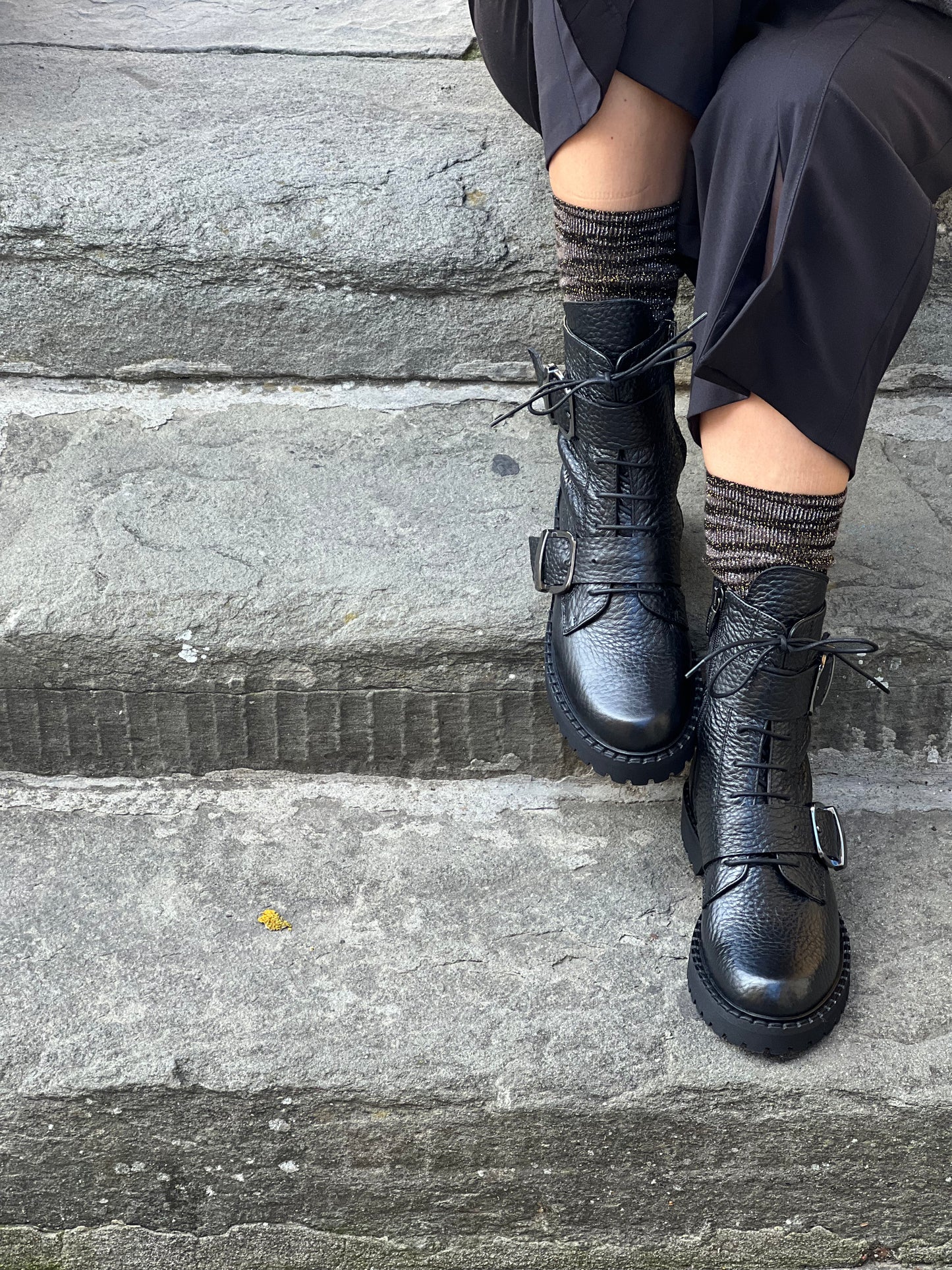 ANFIBIO FIBBIE LAURA BELLARIVA